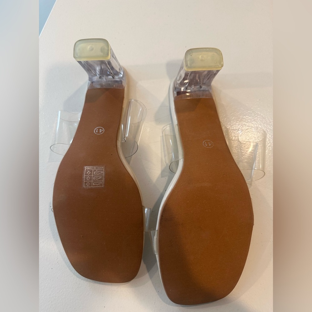 Transparent mid Heeled Sandals - Picture 4 of 4